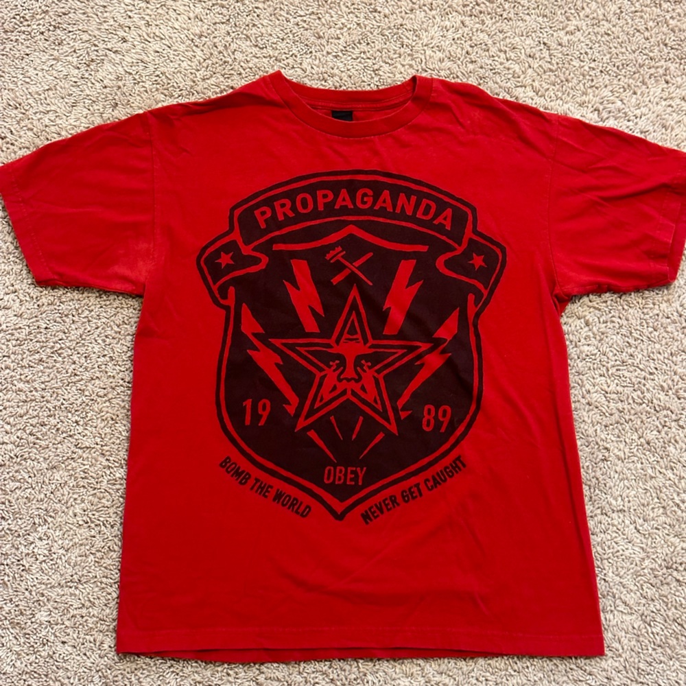 Y2K Obey medium men’s tee